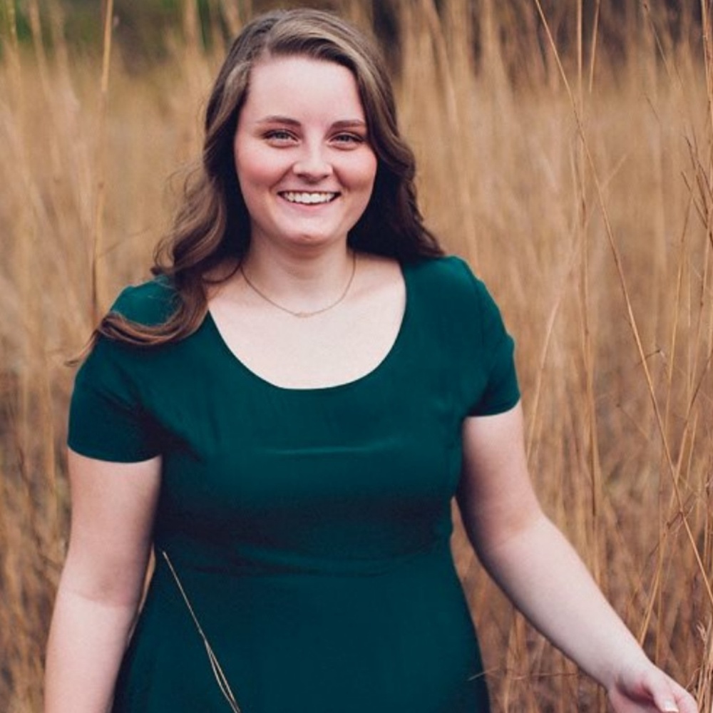 Meet your Posher, Claire
